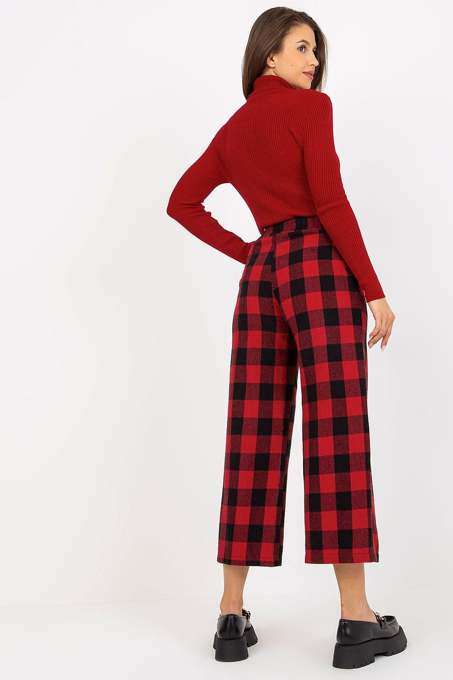  Pantalon femme model 174998 Lakerta 
